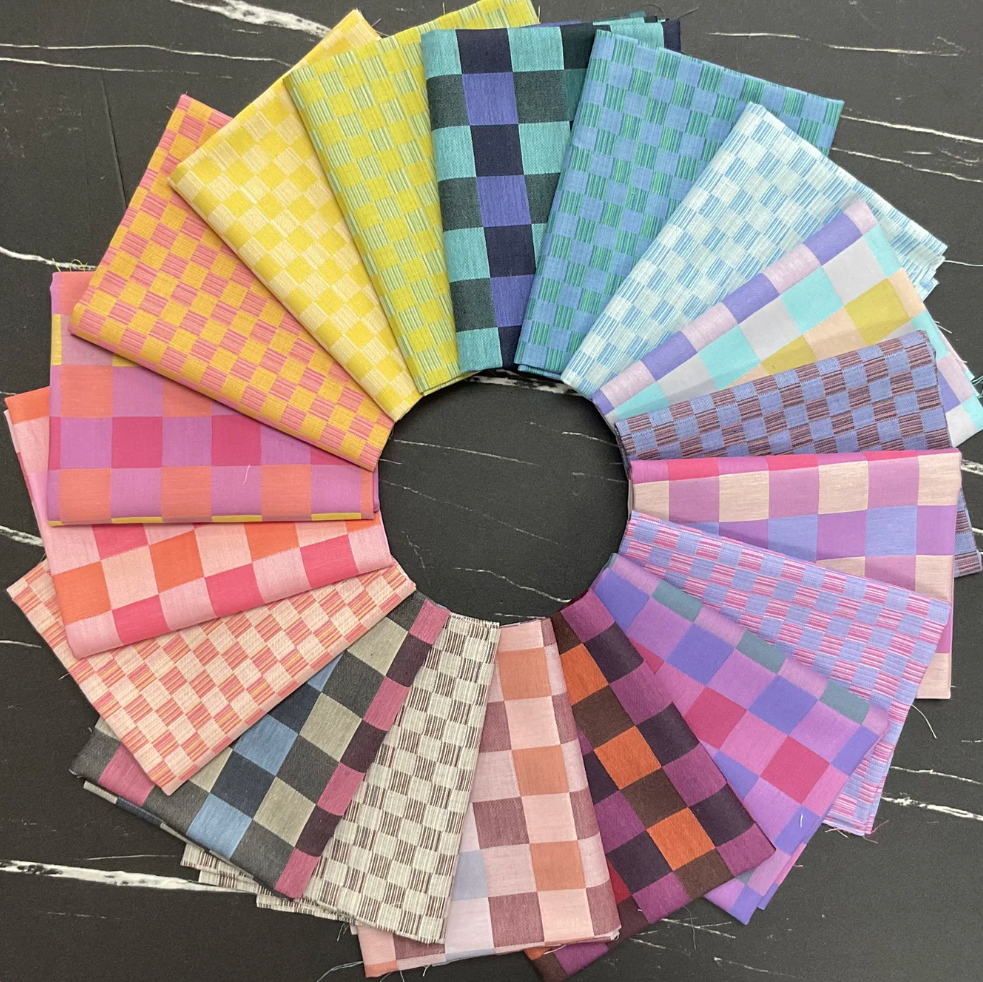 Check Mates  Gameboard Fabric Fat Quarter Bundle  by Anna Maria Parry FQCHECK18-10